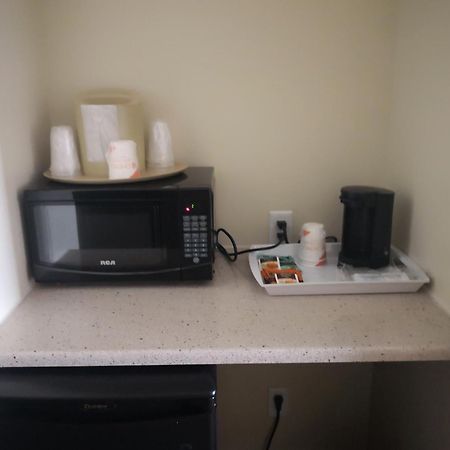Quality Inn & Suites Hawkesbury Buitenkant foto
