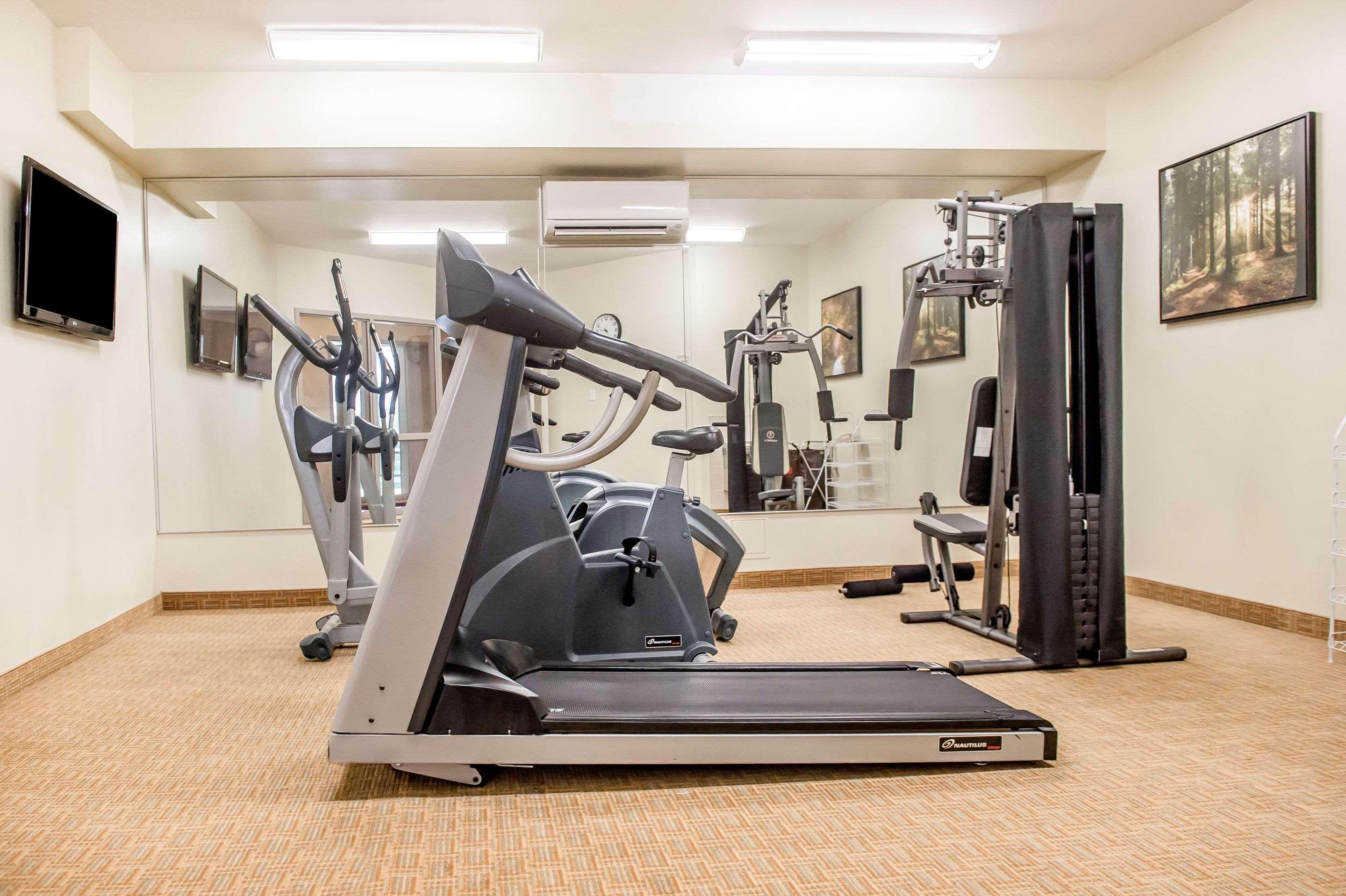 Quality Inn & Suites Hawkesbury Buitenkant foto