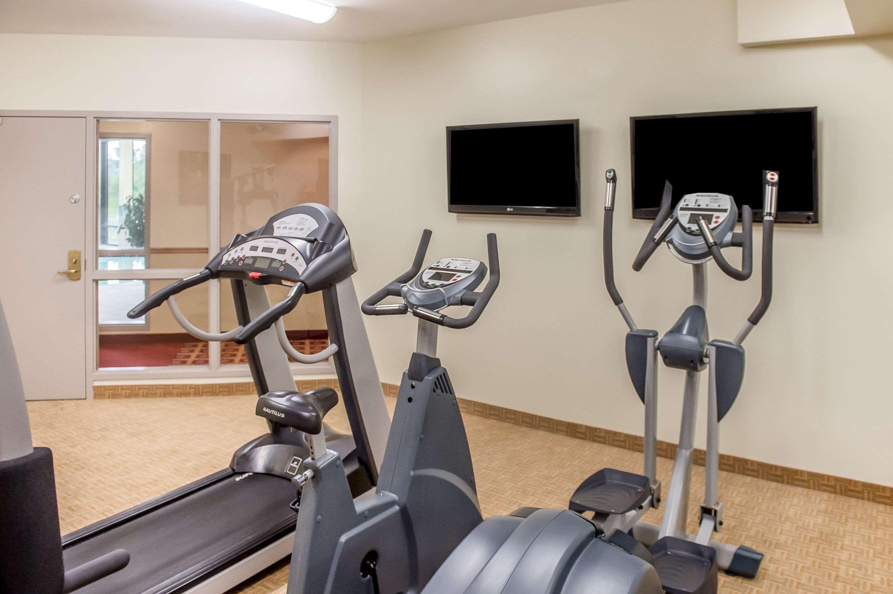 Quality Inn & Suites Hawkesbury Buitenkant foto