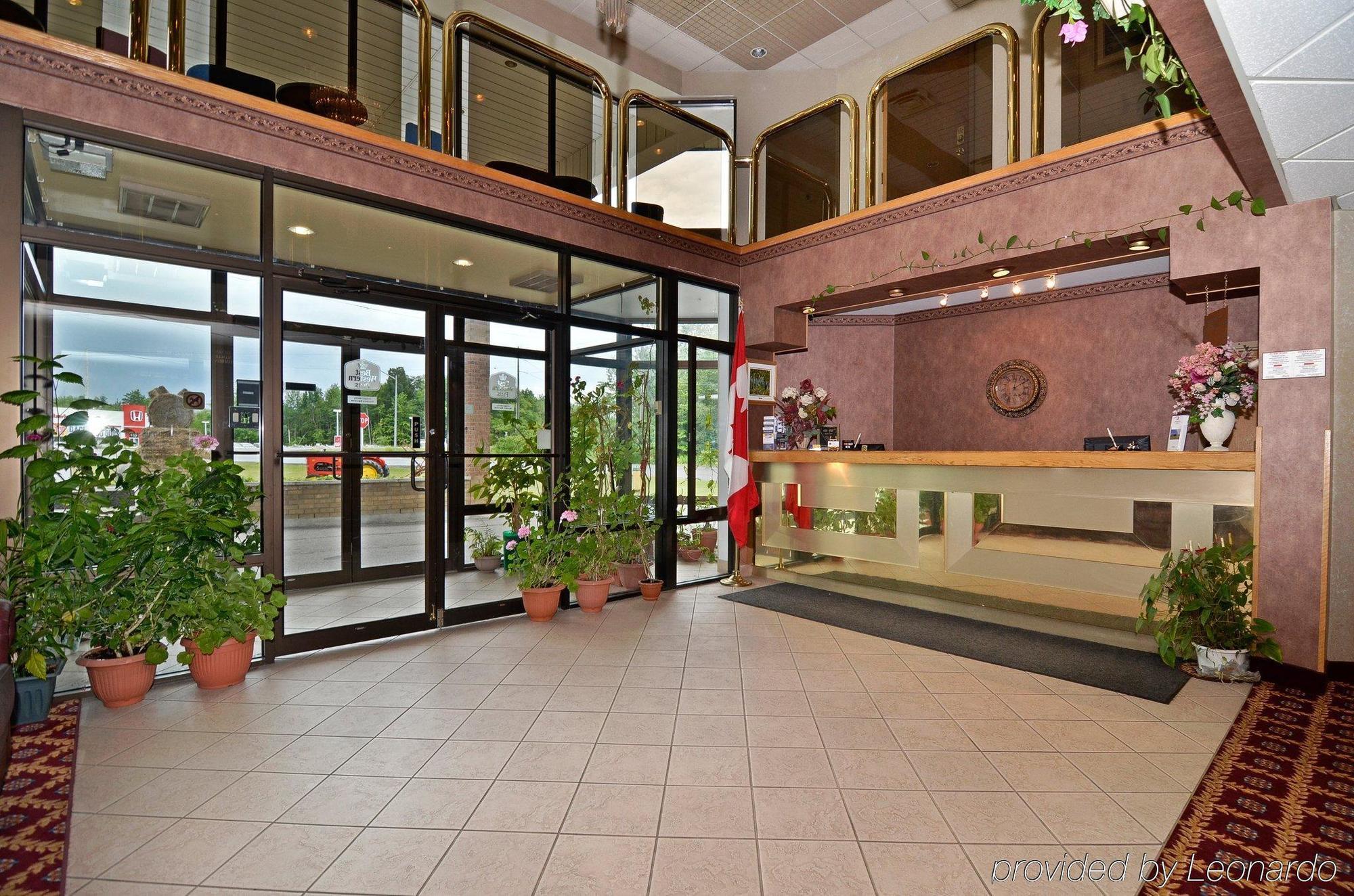 Quality Inn & Suites Hawkesbury Interieur foto