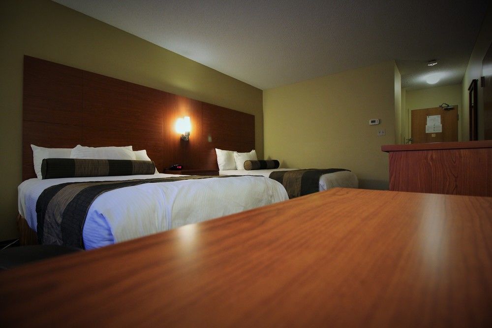 Quality Inn & Suites Hawkesbury Buitenkant foto