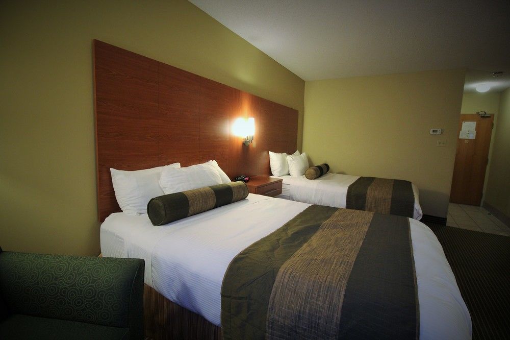 Quality Inn & Suites Hawkesbury Buitenkant foto